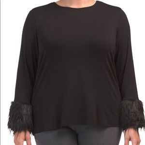 VINCE CAMUTO FAUX FUR CUFF SLEEVES SWEATER Sz 1X